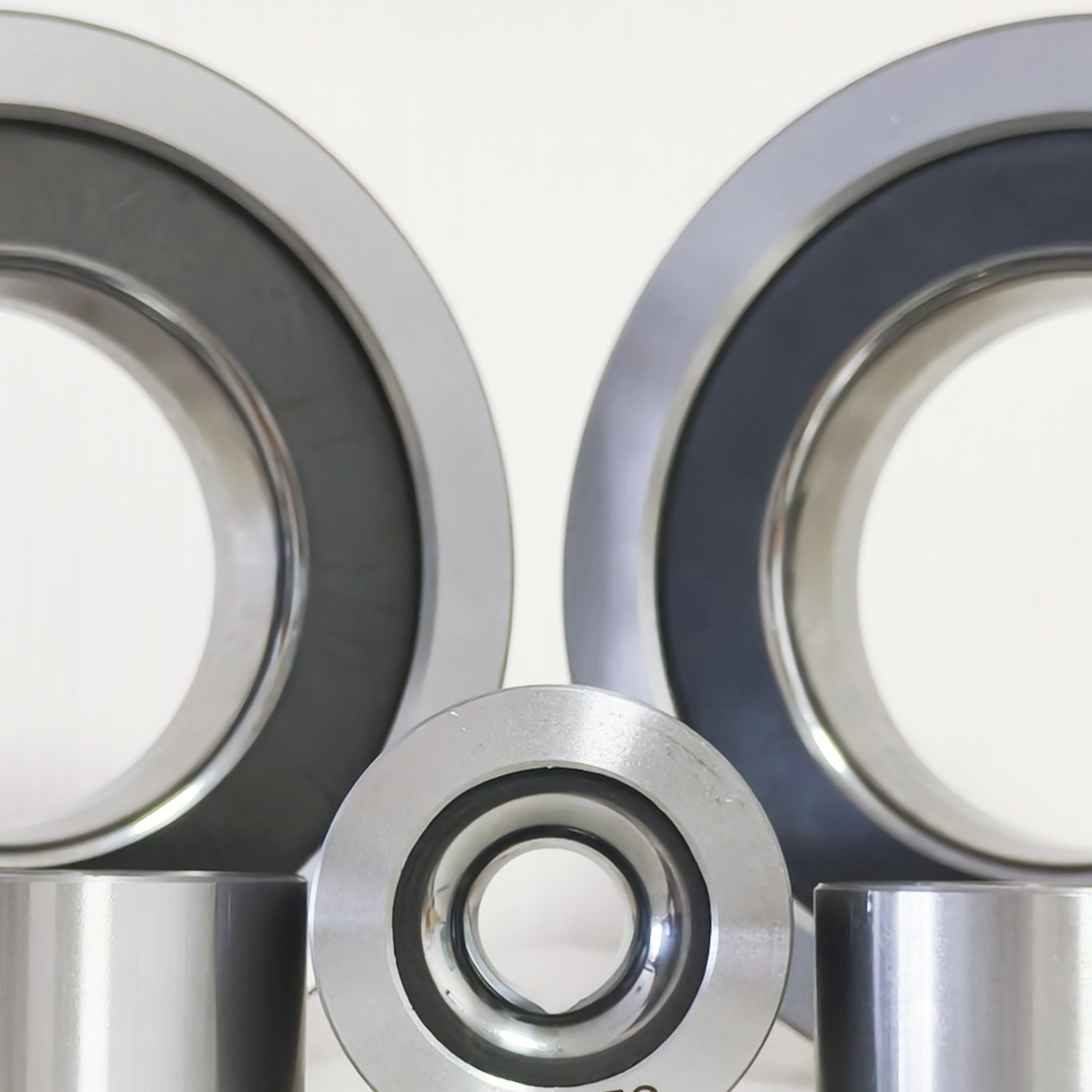 Polish of tungsten carbide dies